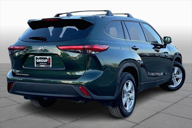 Certified 2023 Toyota Highlander L image 12