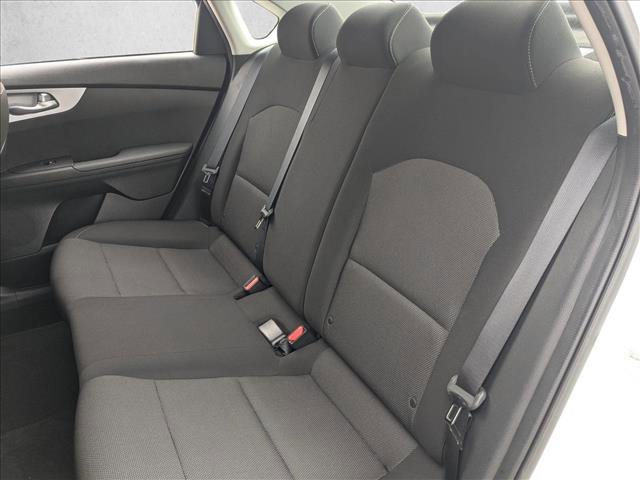 Used 2024 Kia Forte LXS w/ LXS Technology Package FWD image 17