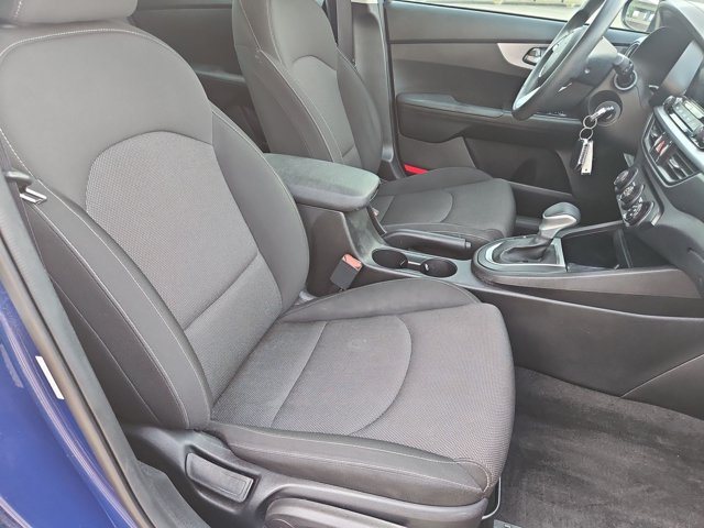 Used 2022 Kia Forte LXS w/ LXS Technology Package FWD image 16