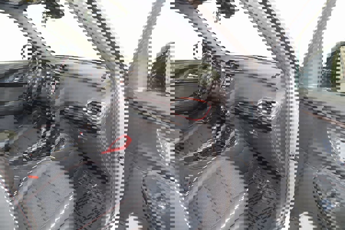 Used 2023 Chevrolet TrailBlazer RS image 46