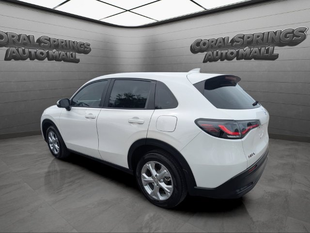 Certified 2025 Honda HR-V LX image 5