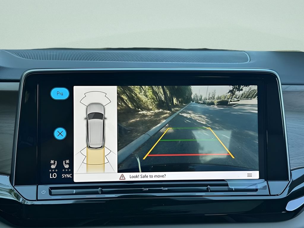 New 2026 Volkswagen Atlas SE FWD image 17