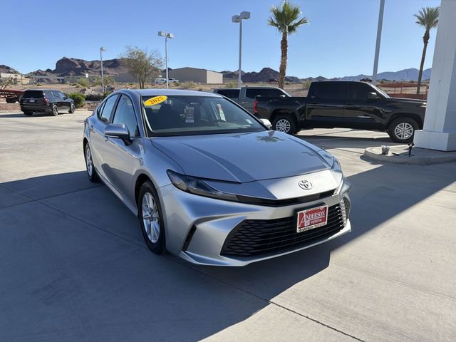 Used 2025 Toyota Camry LE FWD image 3