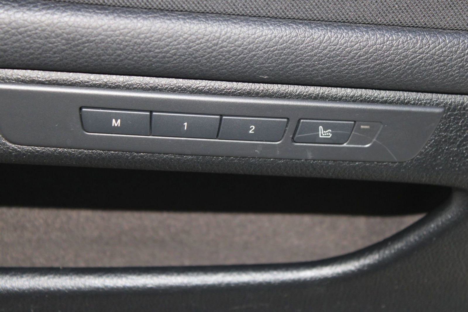 Used 2012 BMW 550i xDrive 550i xDrive image 17