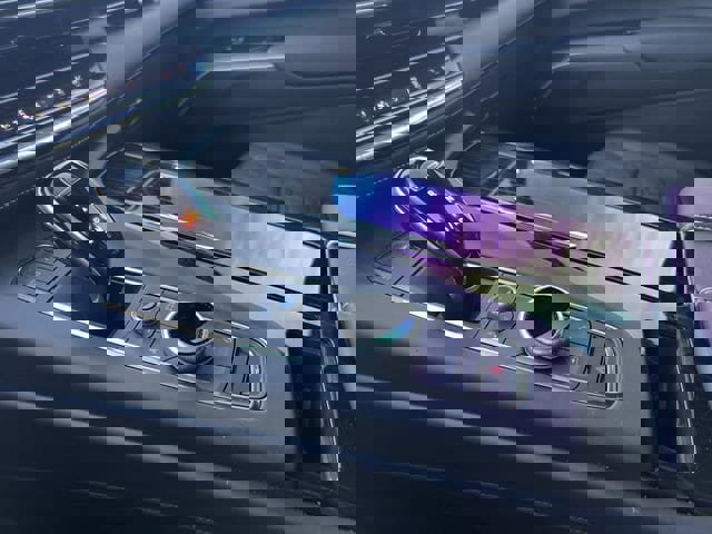 Used 2024 Cadillac Escalade ESV V image 18