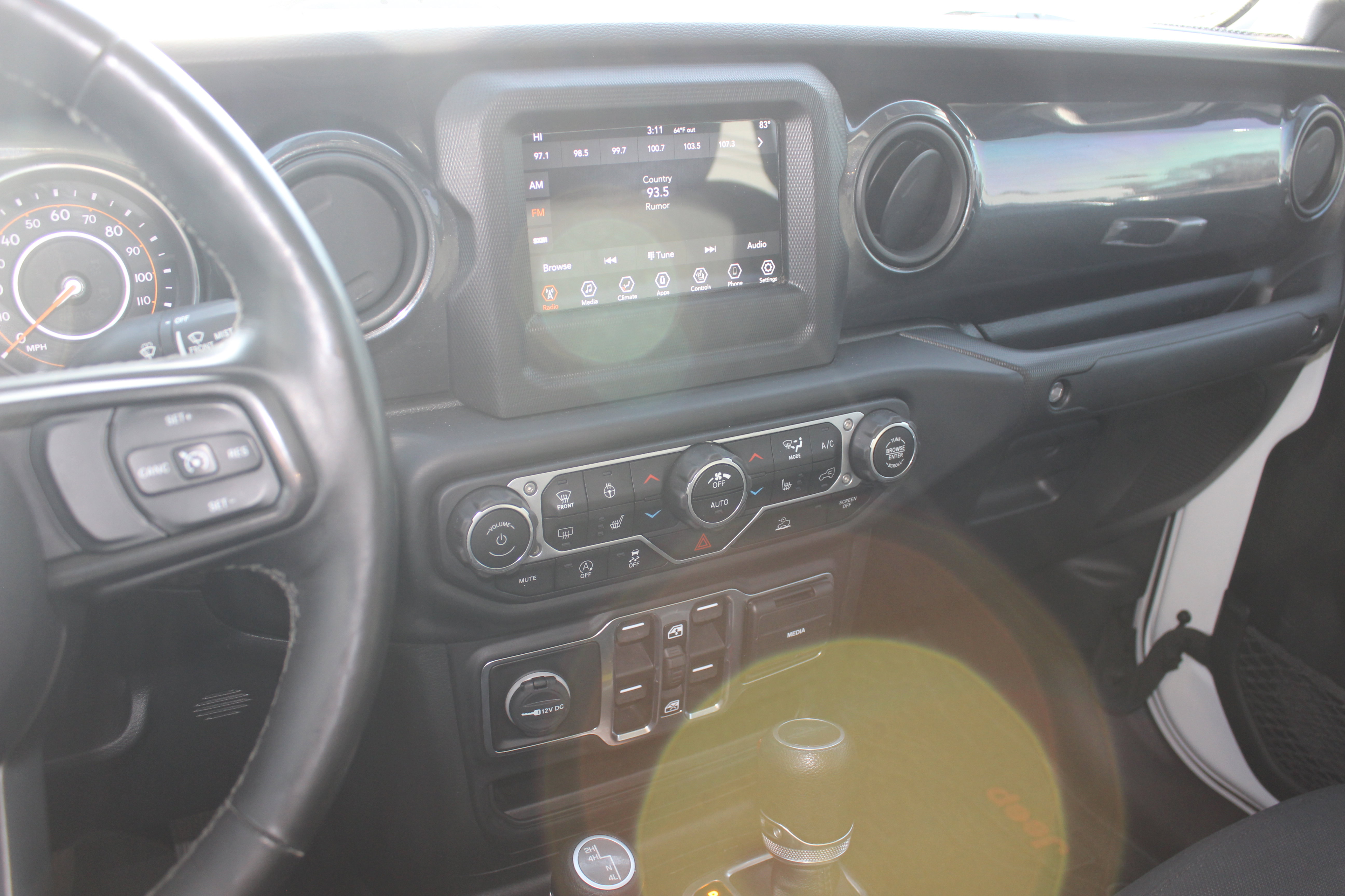 Used 2020 Jeep Gladiator Sport image 13