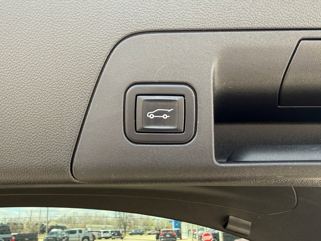 Used 2022 Buick Envision Avenir w/ Technology Package II image 34