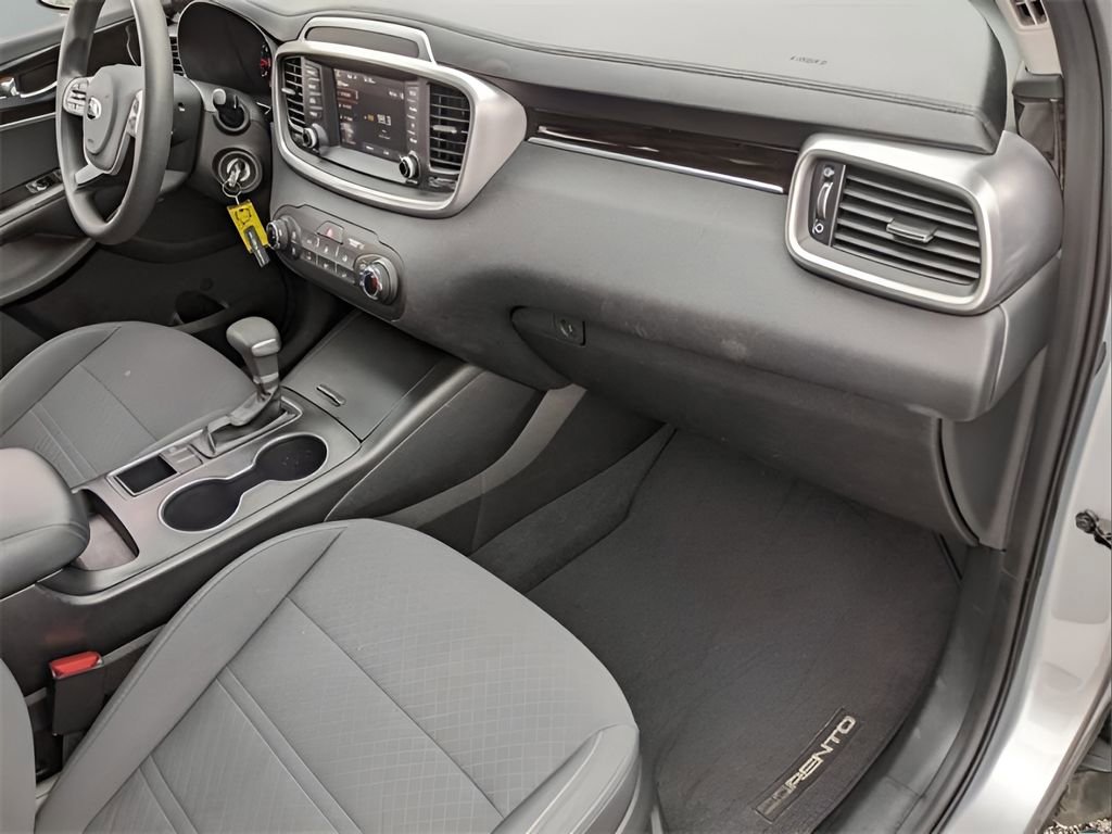 Used 2020 Kia Sorento LX image 29