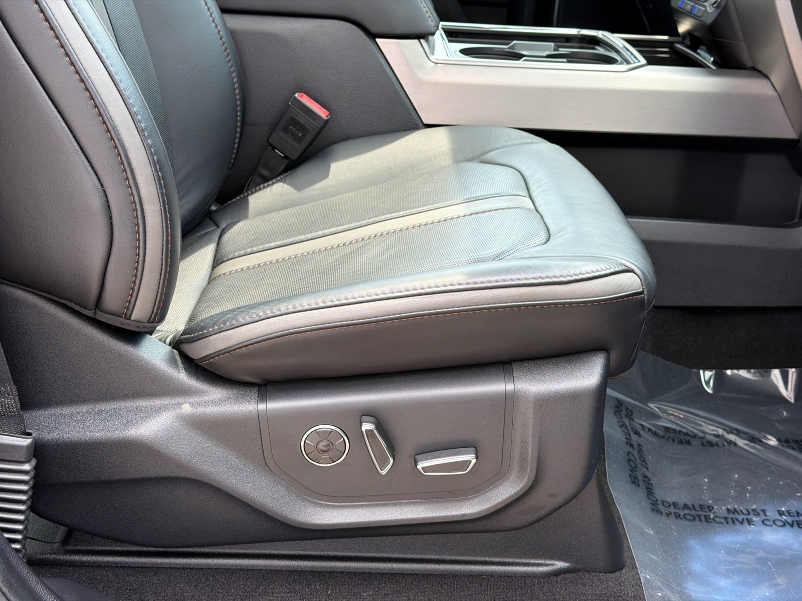 Used 2019 Ford F350 Platinum w/ Platinum Ultimate Package AWD/4WD image 14