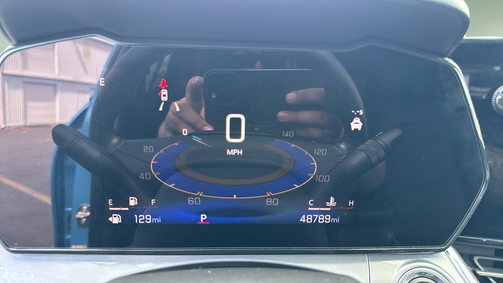 Used 2025 Chevrolet Trax LT FWD image 15
