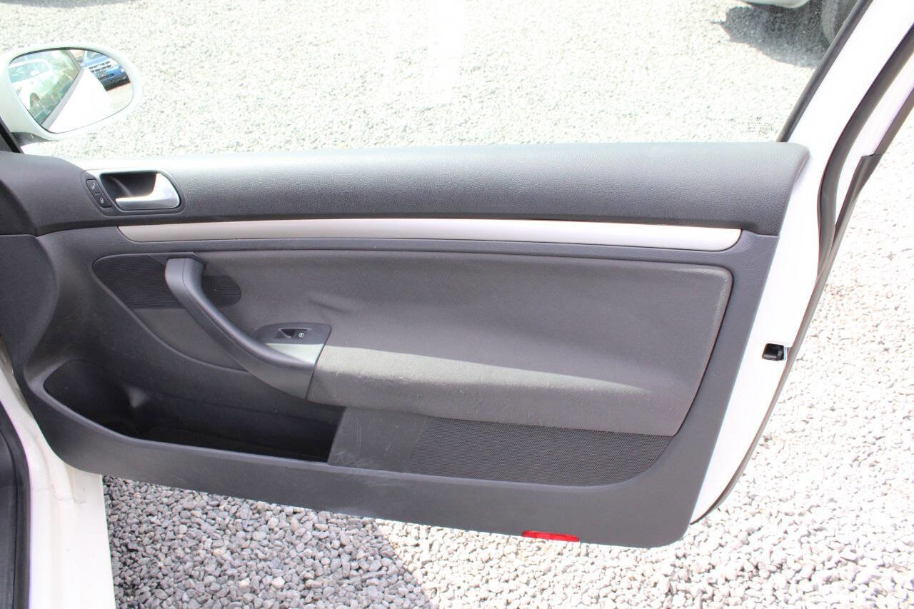 Used 2008 Volkswagen Rabbit S FWD image 20