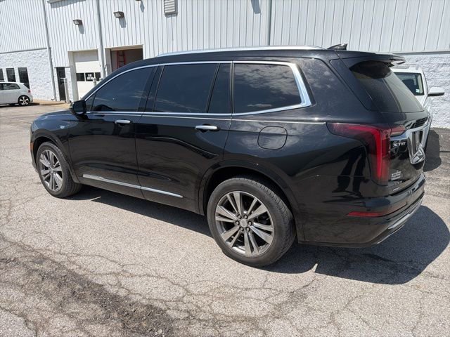 Used 2021 Cadillac XT6 Premium Luxury w/ LPO, Floor Liner Package AWD/4WD image 4