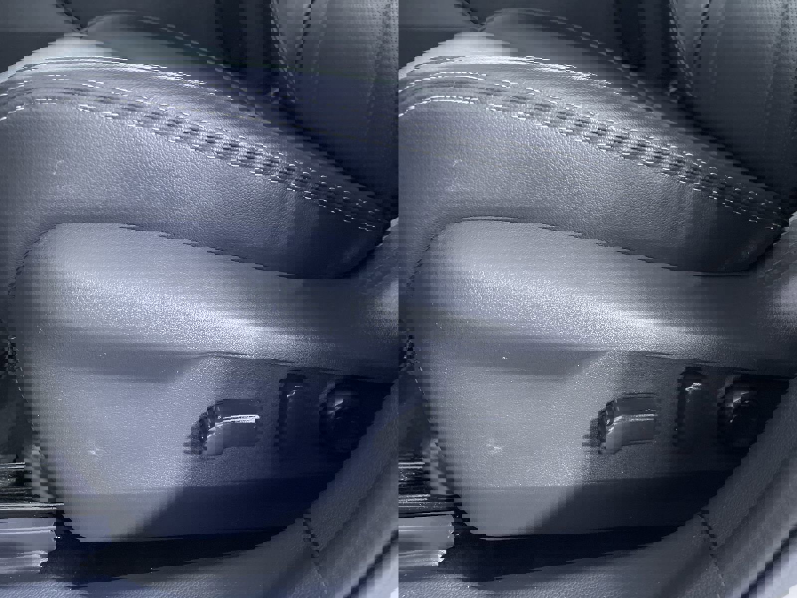 Used 2023 Subaru Outback Limited XT image 13