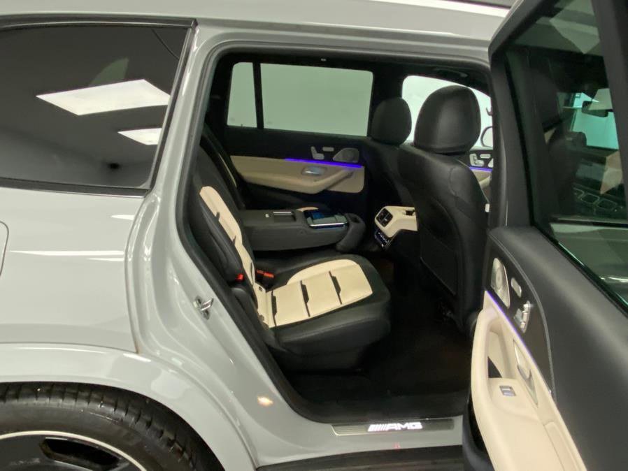 Used 2024 Mercedes-Benz GLS 63 AMG 4MATIC image 31
