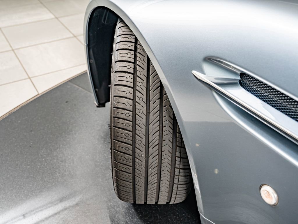 Used 2015 Aston Martin V8 Vantage GT RWD image 49