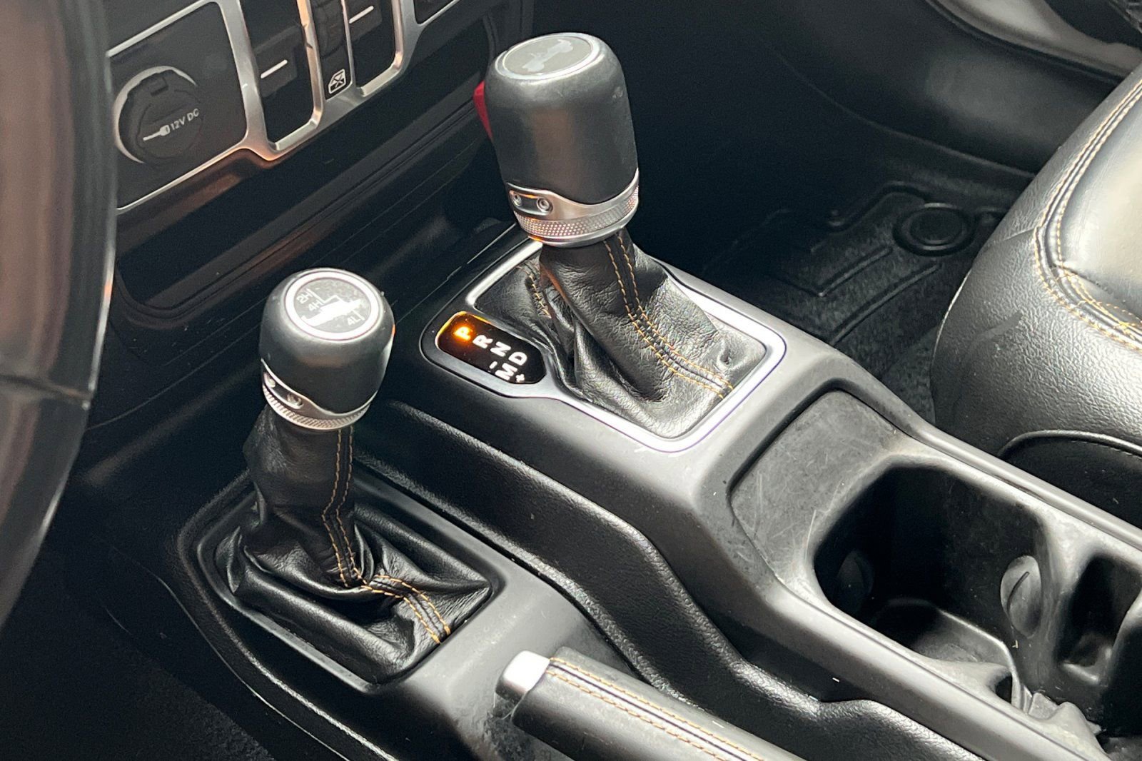 Used 2022 Jeep Wrangler Unlimited Sahara image 22