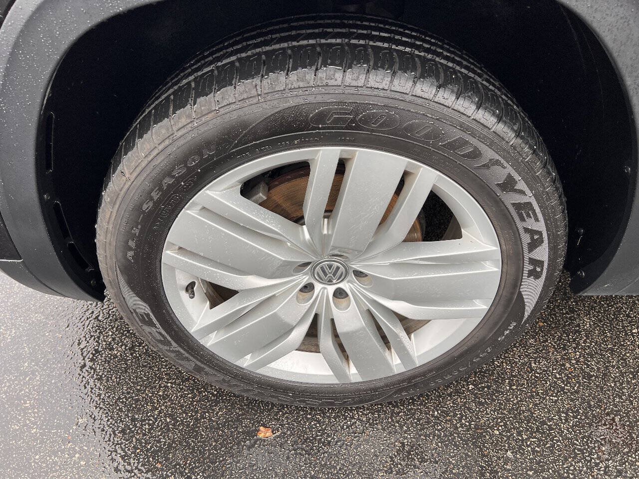 Used 2019 Volkswagen Atlas SEL Premium AWD/4WD image 9