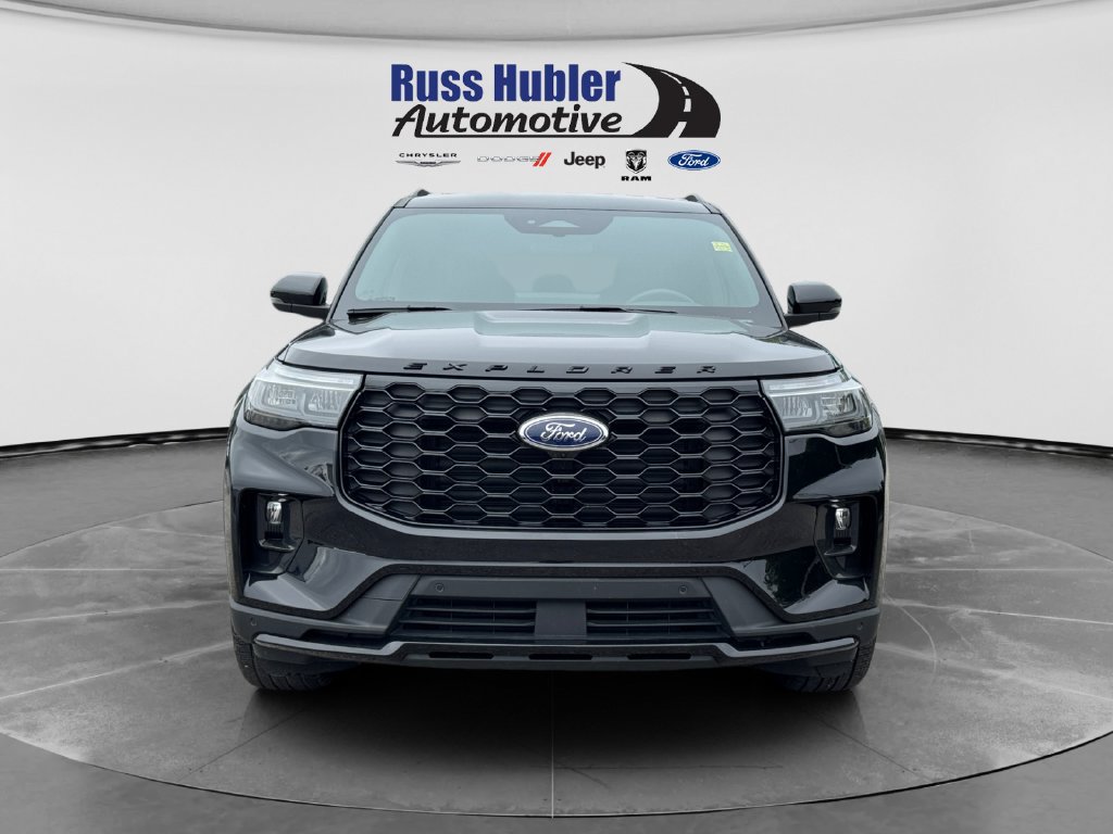 Used 2025 Ford Explorer ST-Line w/ ST-Line Street Pack AWD/4WD image 10