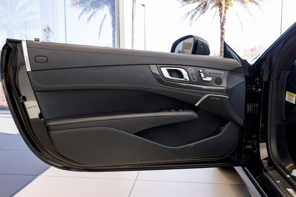 Used 2013 Mercedes-Benz SL 63 AMG image 30