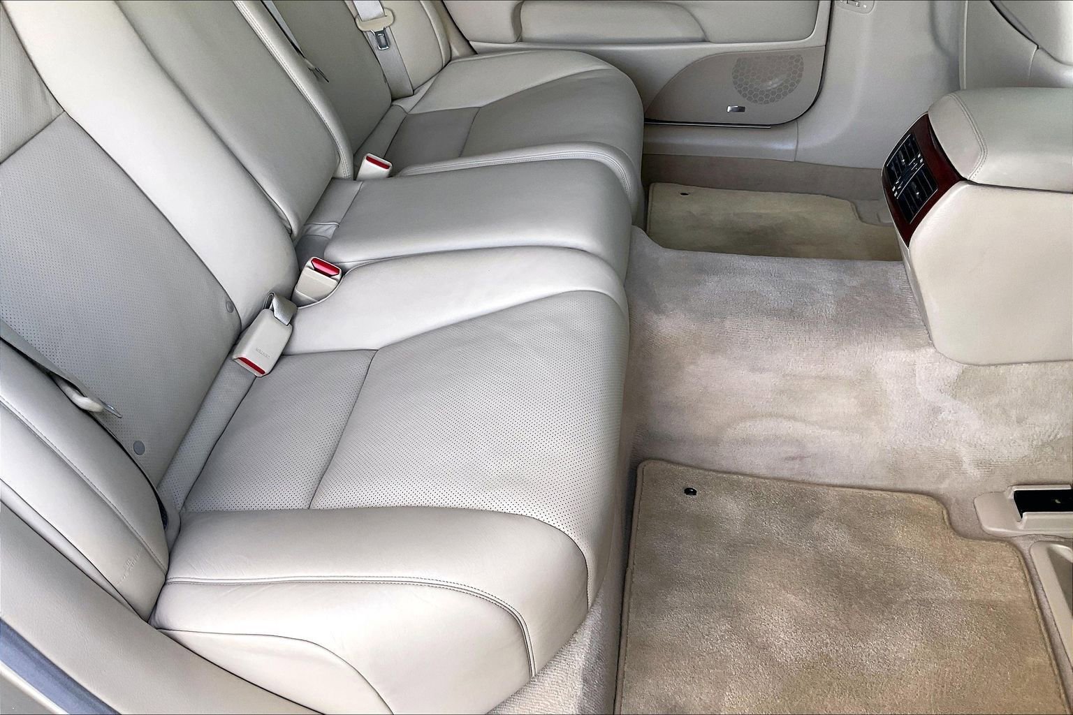 Used 2007 Lexus LS 460 L RWD image 18