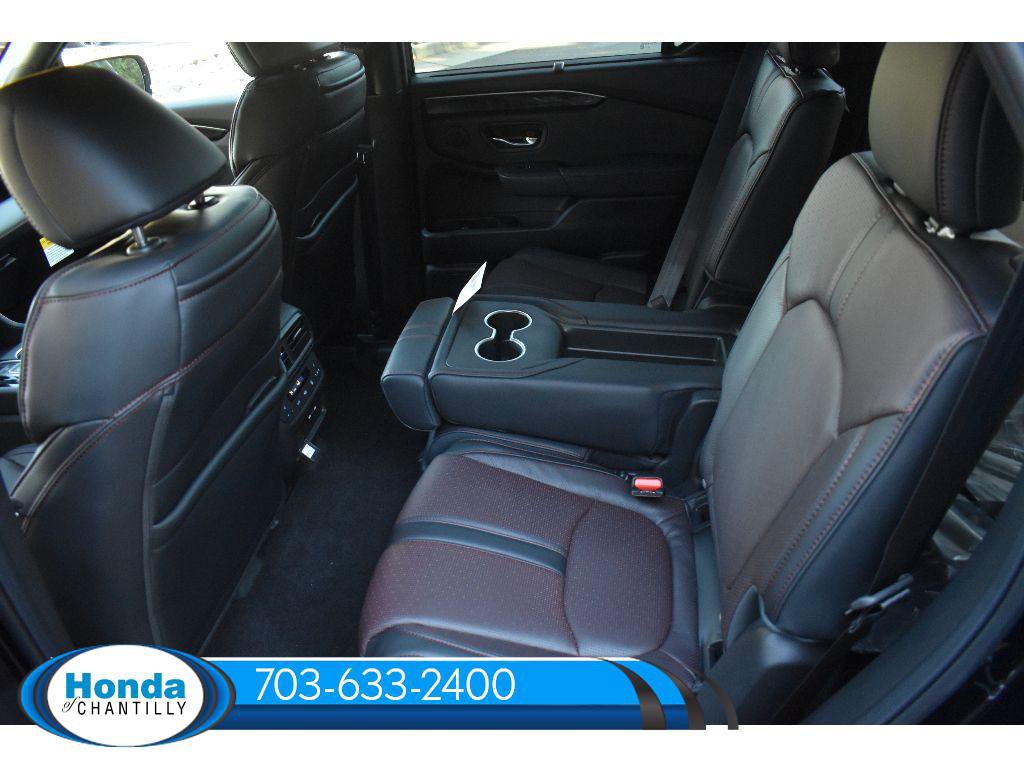 New 2025 Honda Pilot Black Edition image 15
