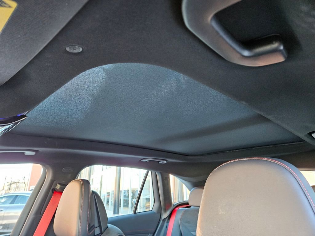 Used 2025 Mercedes-Benz GLC 43 AMG 4MATIC image 16