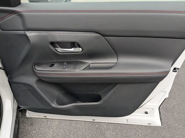 New 2026 Nissan Kicks SR w/ Cold Weather Package FWD image 29