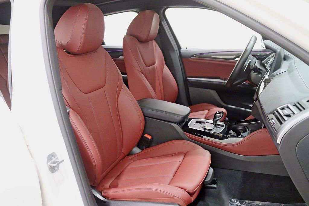 Used 2024 BMW X4 M40i w/ Premium Package image 28