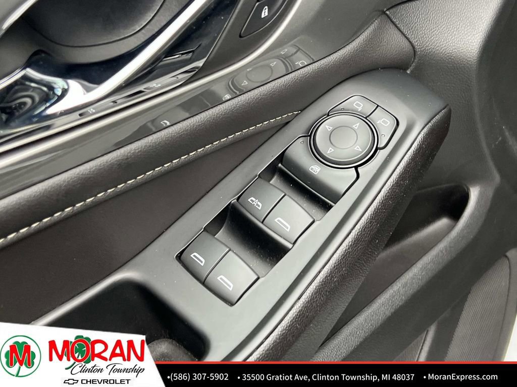 Certified 2023 Chevrolet Traverse LT image 17