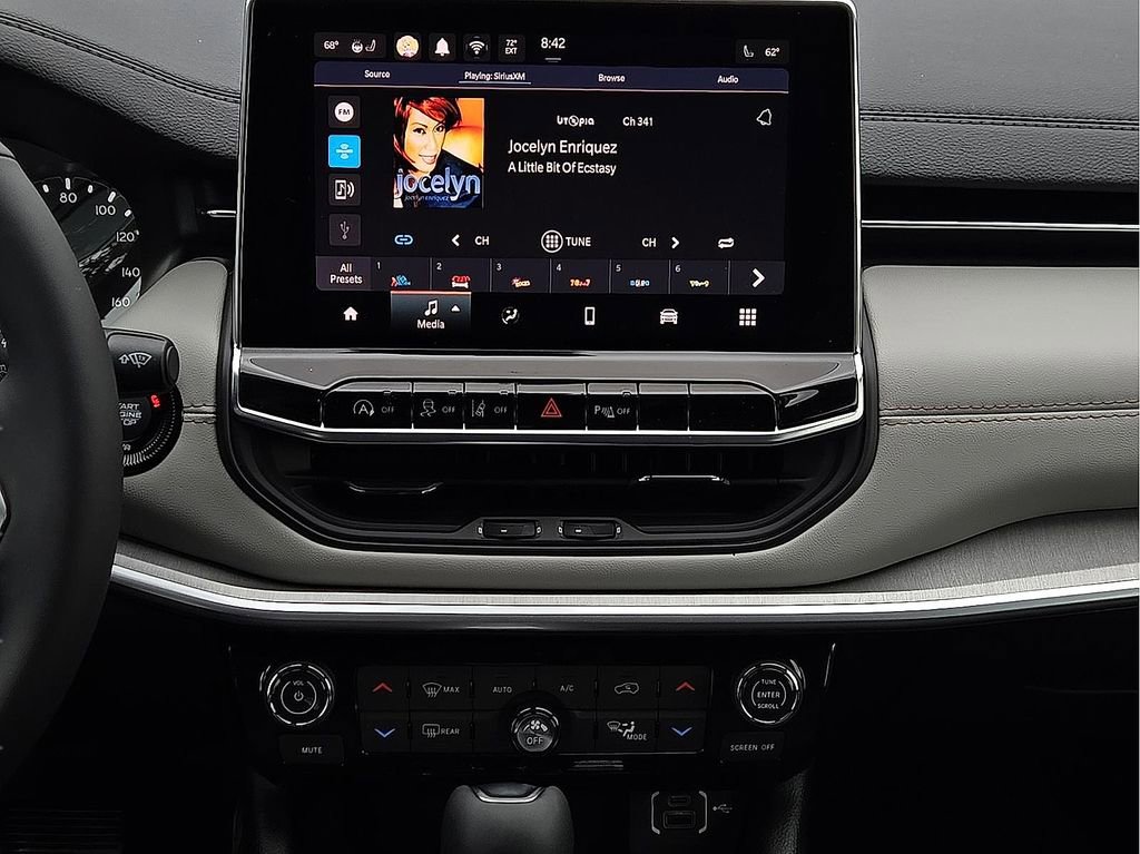 Used 2026 Jeep Compass Limited AWD/4WD image 21