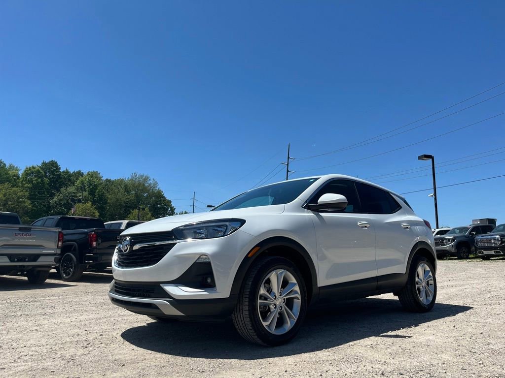 Used 2023 Buick Encore GX Preferred w/ Cold Weather Comfort Package AWD/4WD image 2