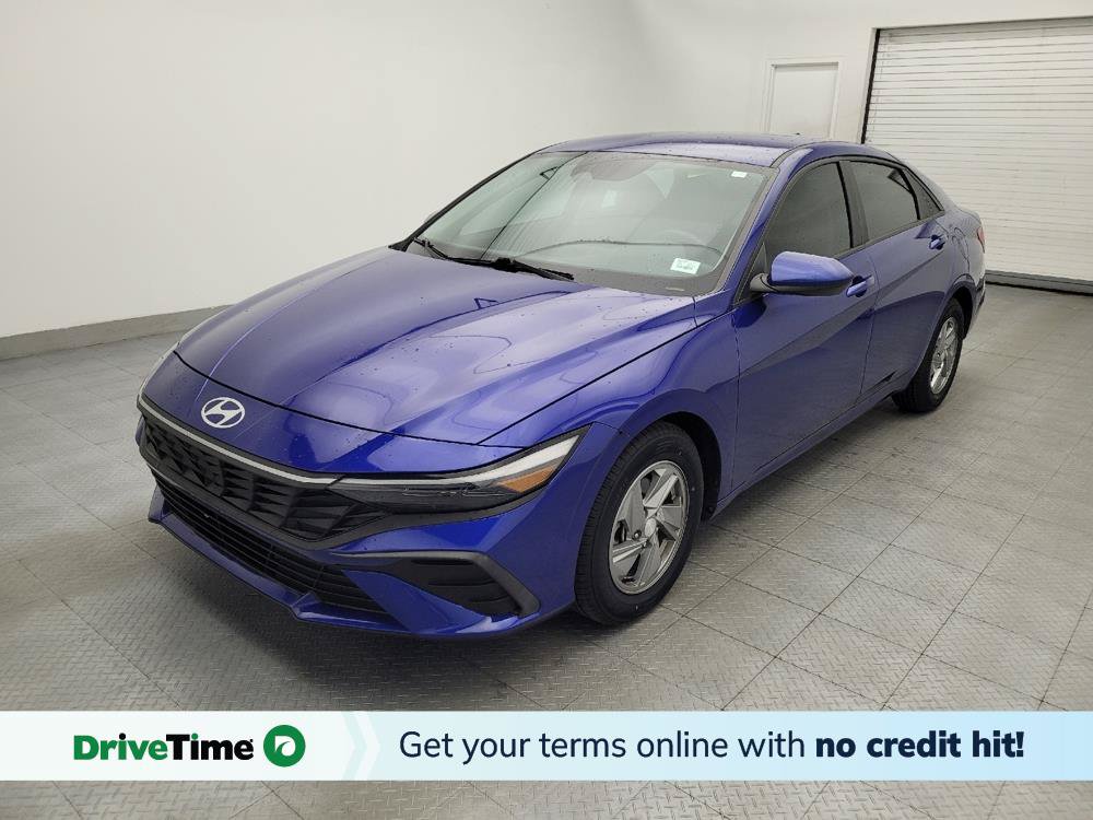 Used 2024 Hyundai Elantra SE FWD image 1