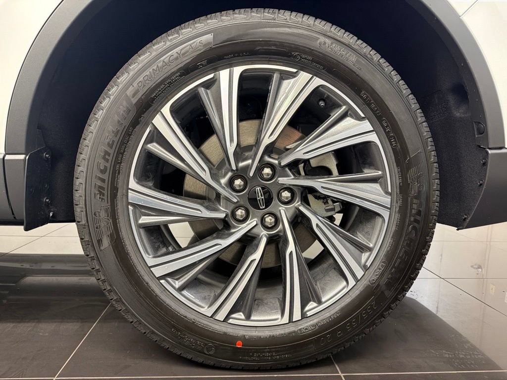 Used 2026 Lincoln Aviator AWD image 7