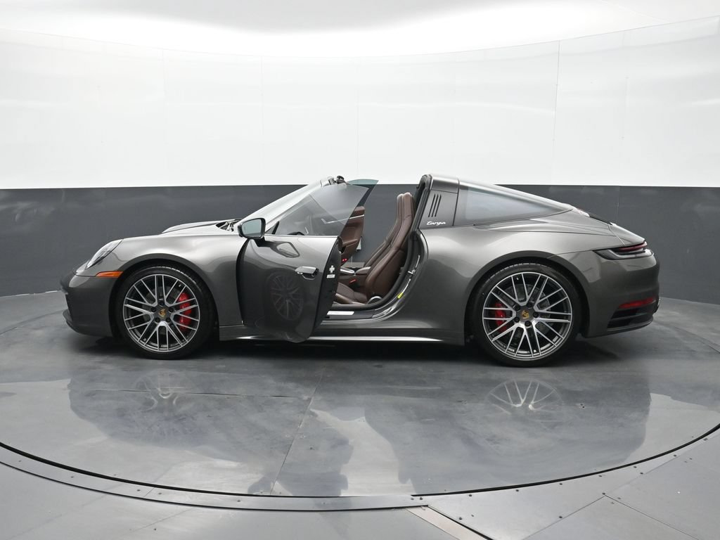 Certified 2024 Porsche 911 Targa 4S AWD/4WD image 25