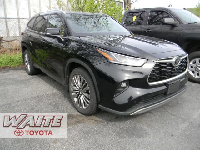 Used 2022 Toyota Highlander Platinum AWD/4WD image 1