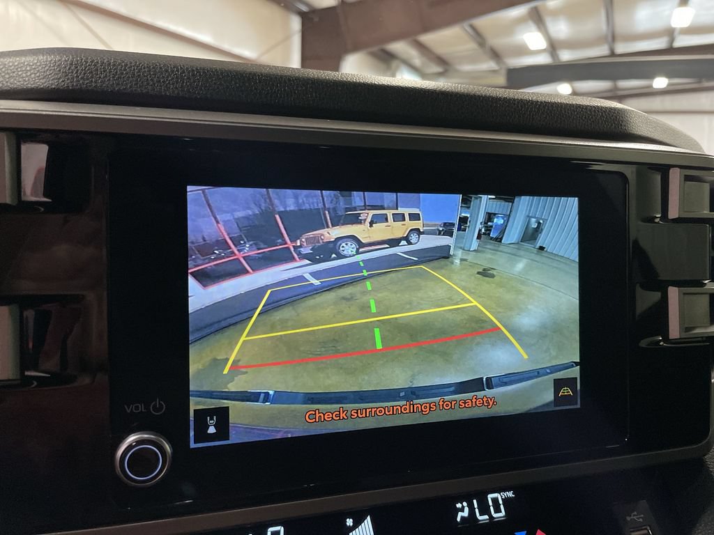 Used 2025 Toyota Tundra SR5 w/ SR5 Premium Package AWD/4WD image 19