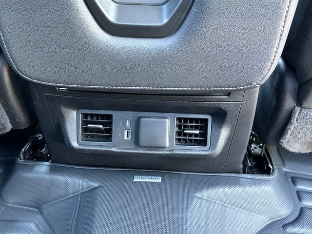 Used 2022 Chevrolet Silverado 1500 LT Trail Boss w/ LPO, Dark Essentials Package AWD/4WD image 30