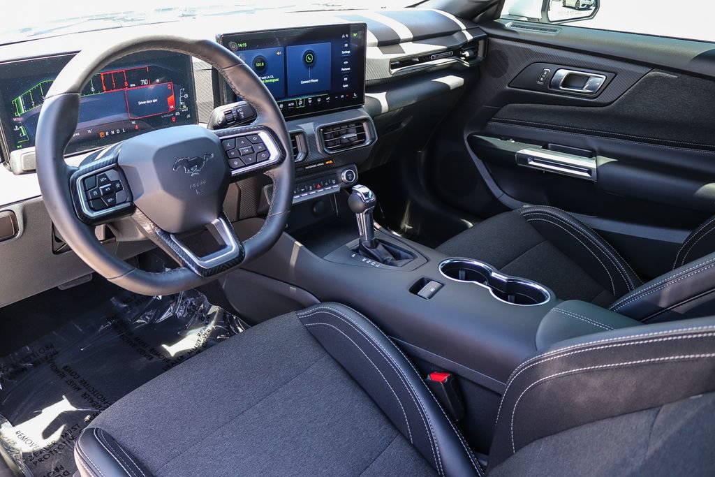 Used 2025 Ford Mustang Coupe RWD image 20