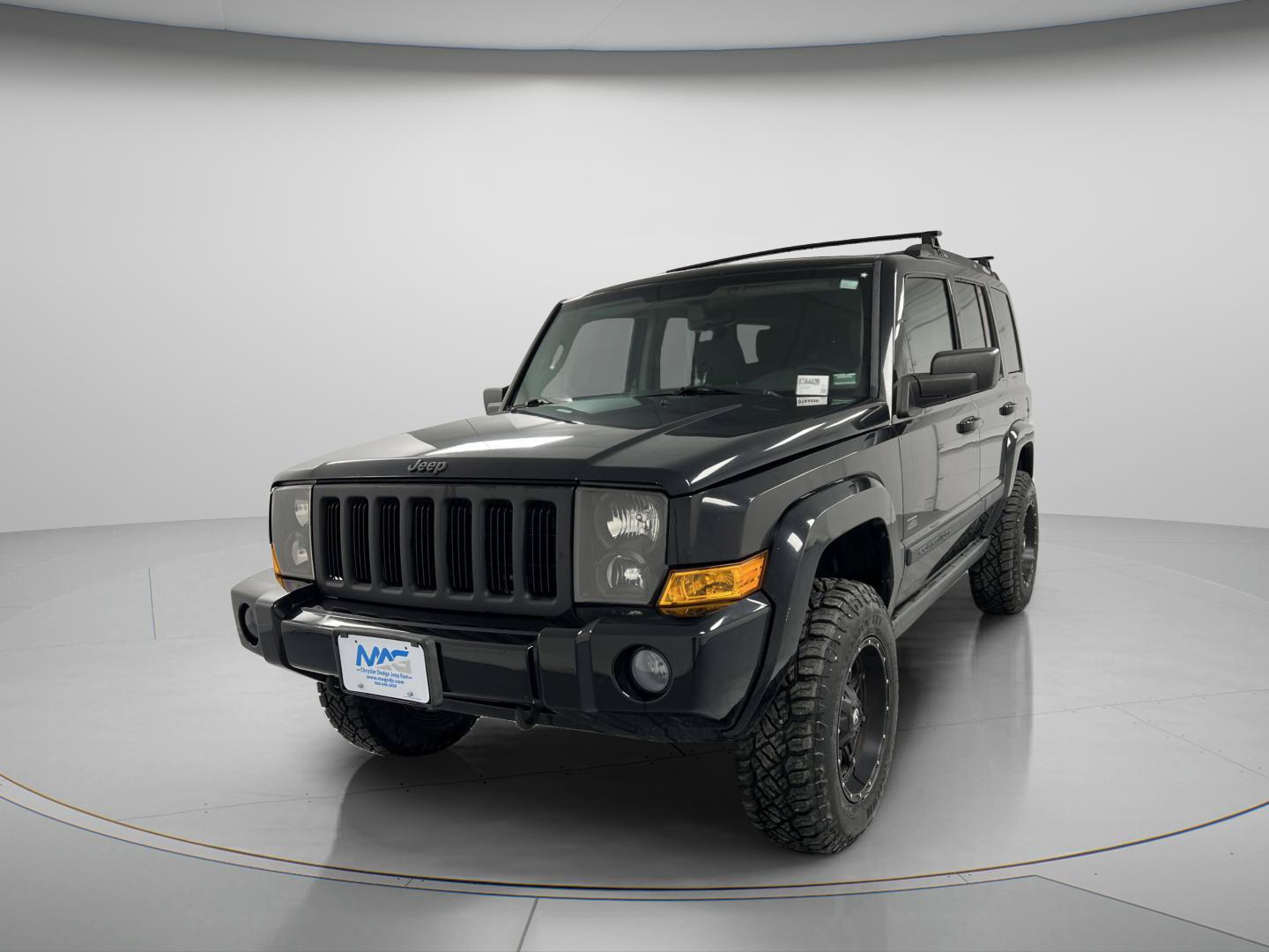 Used 2007 Jeep Commander Sport AWD/4WD image 4
