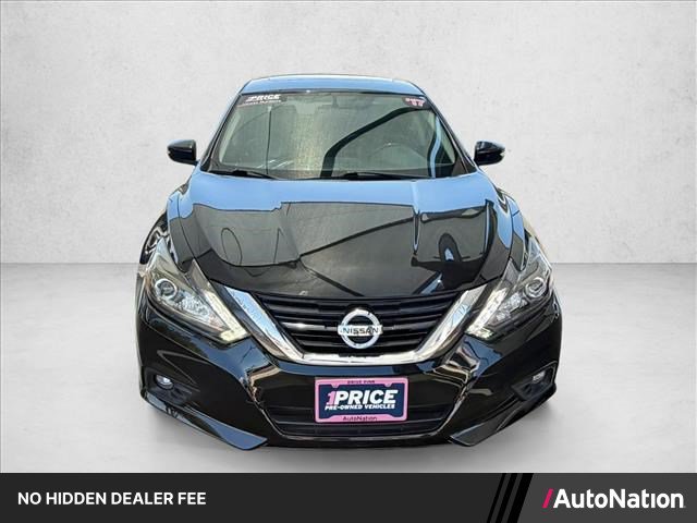 Used 2017 Nissan Altima 2.5 SL w/ Technology Package FWD image 1