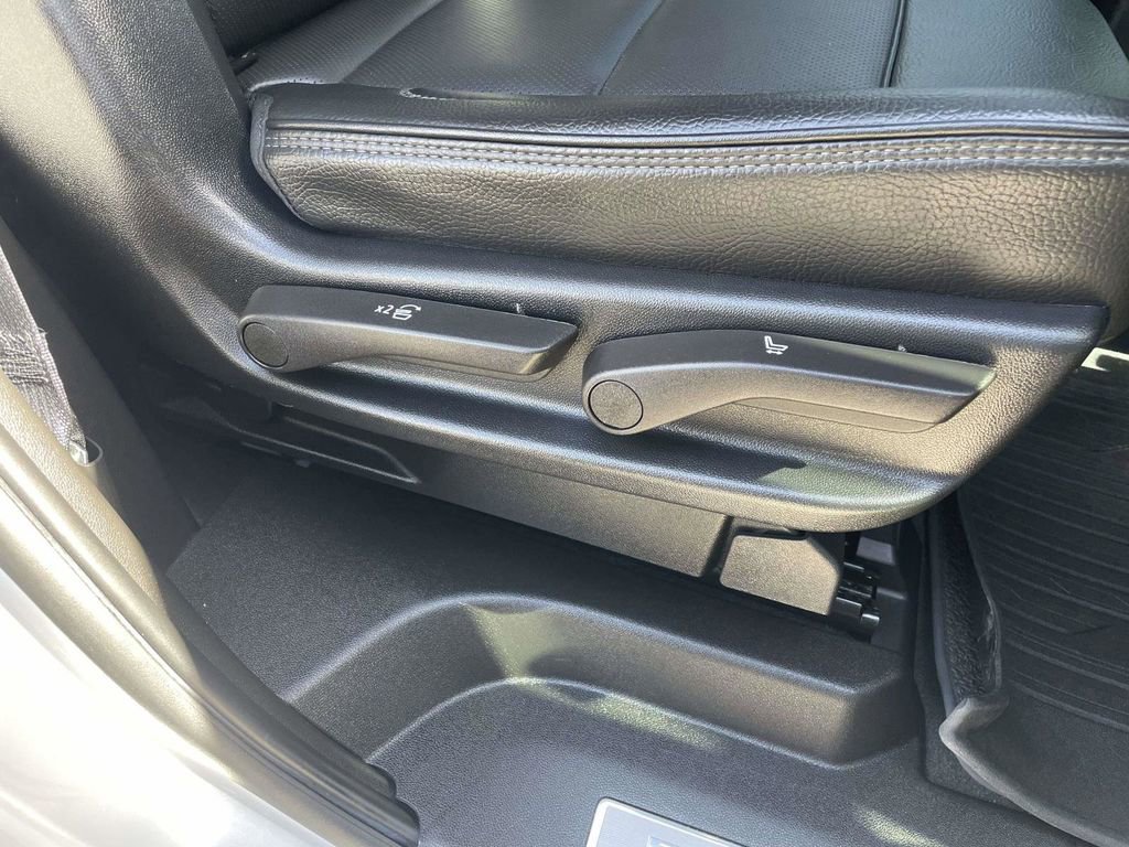 Used 2023 GMC Yukon Denali w/ Max Trailering Package image 27