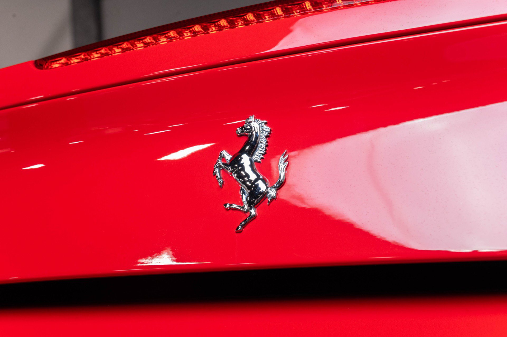 Used 2018 Ferrari 488 GTB RWD image 57