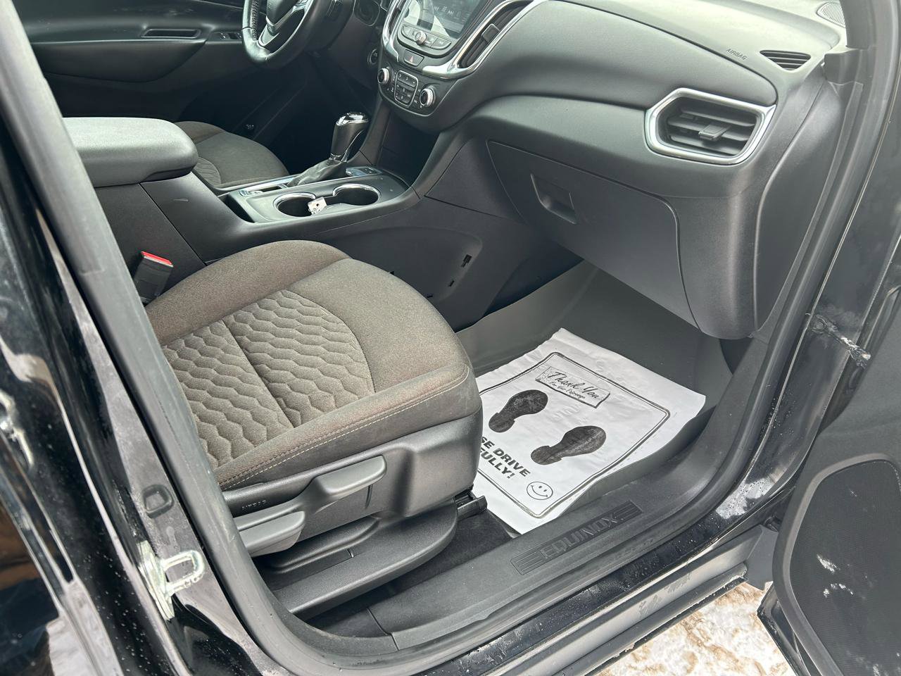 Used 2018 Chevrolet Equinox LT image 12