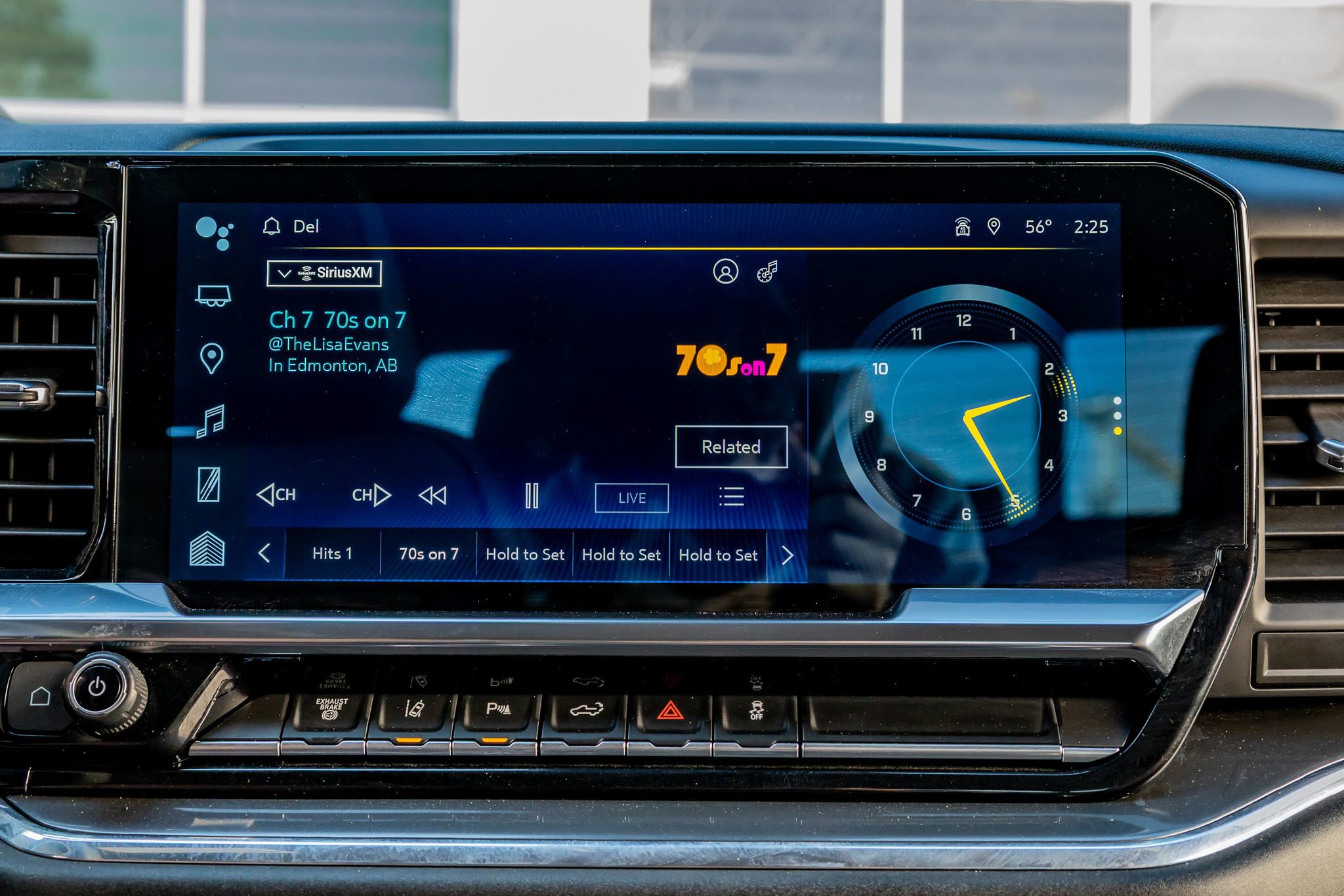 Used 2024 Chevrolet Silverado 3500 High Country w/ Technology Package image 24