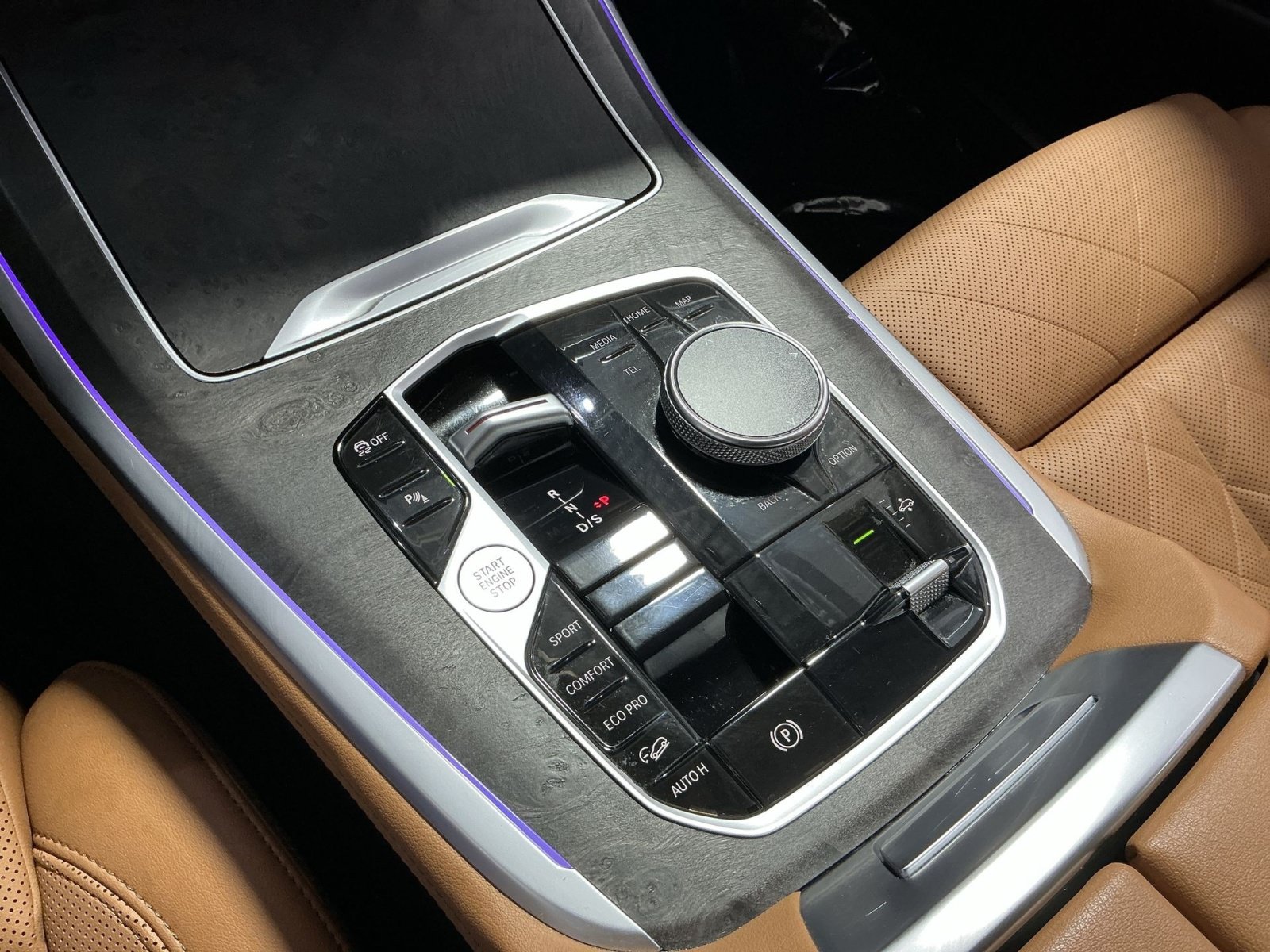 Used 2024 BMW X7 xDrive40i AWD/4WD image 23