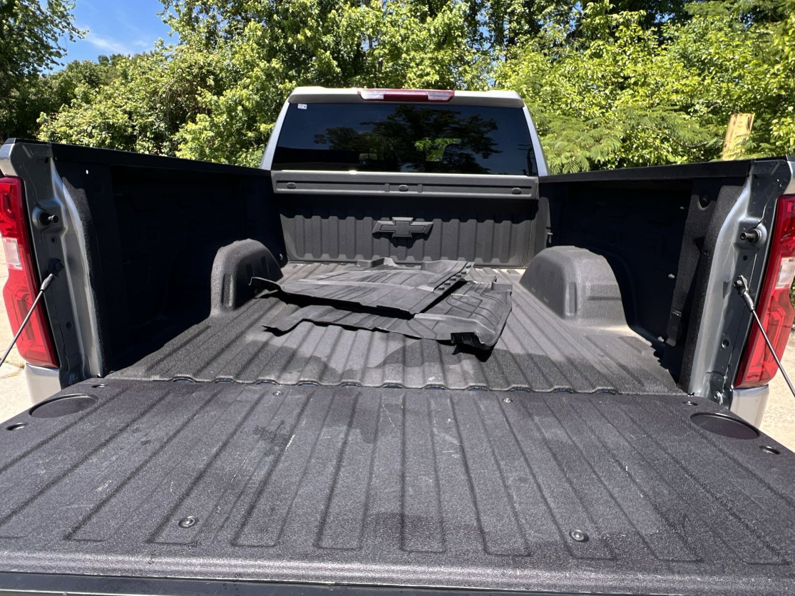 Used 2023 Chevrolet Silverado 1500 RST w/ Protection Package AWD/4WD image 38