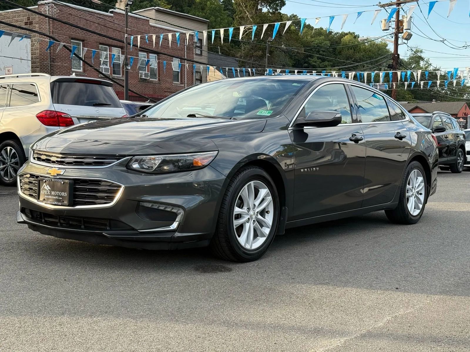 Used 2017 Chevrolet Malibu LT