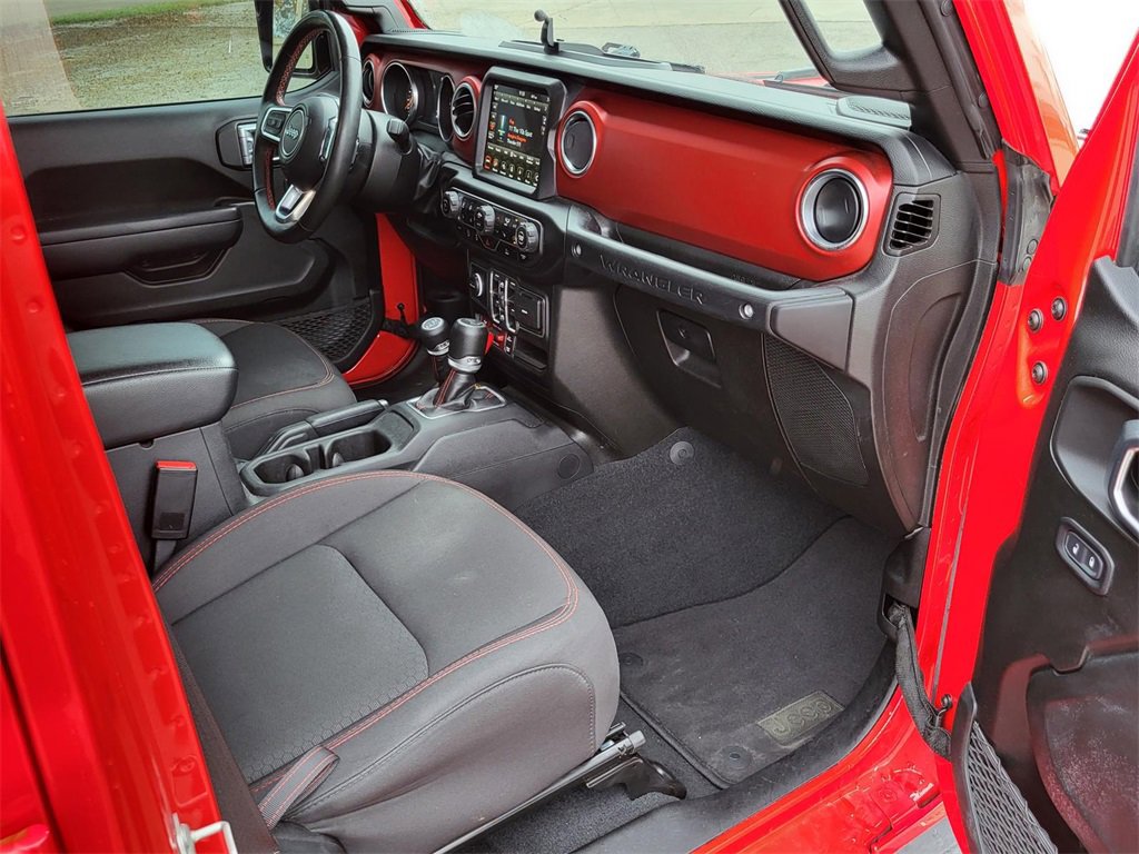 Used 2023 Jeep Wrangler Unlimited Rubicon w/ Cold Weather Group image 9