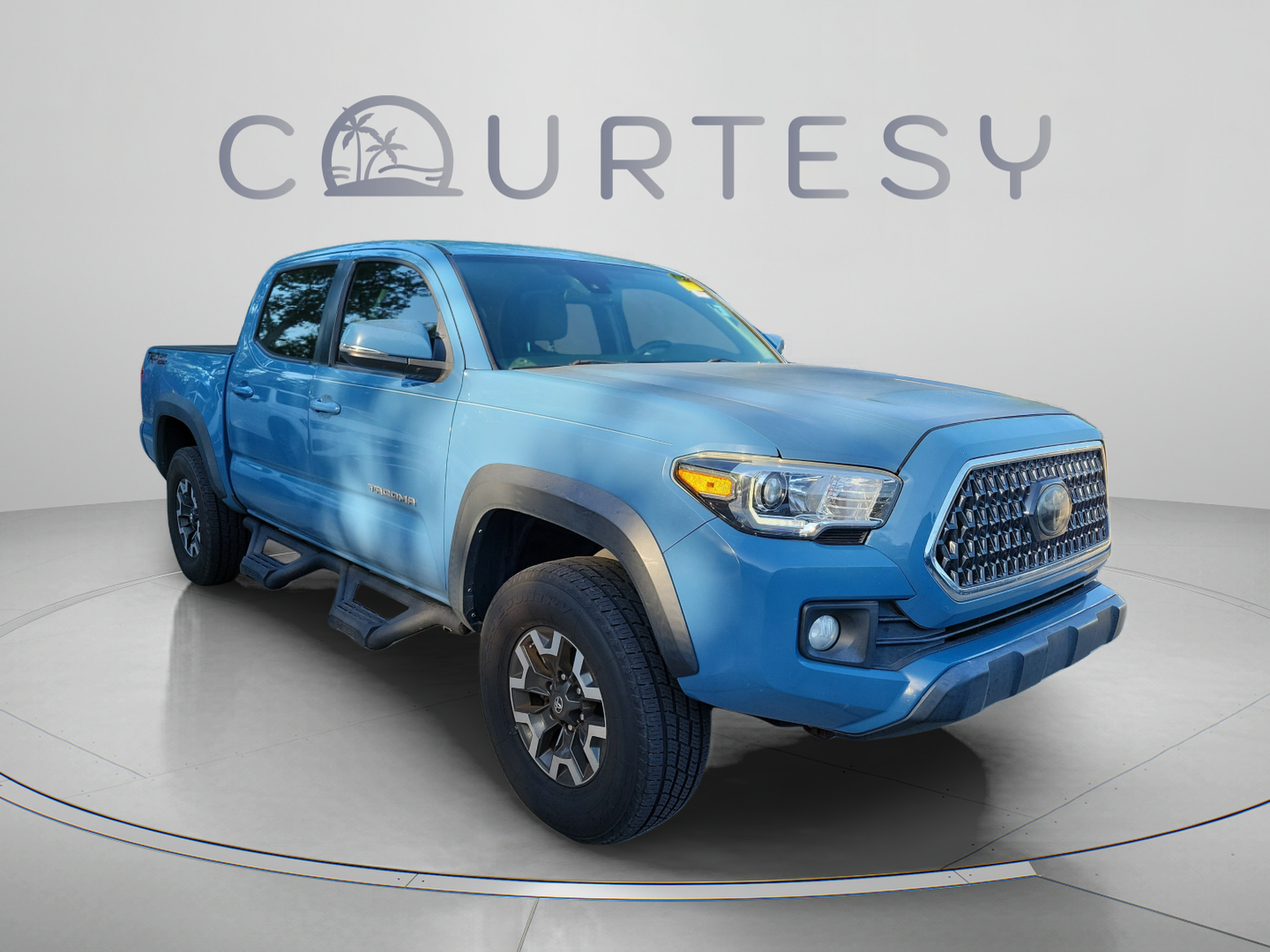 Used 2019 Toyota Tacoma TRD Off-Road w/ Technology Package RWD image 4