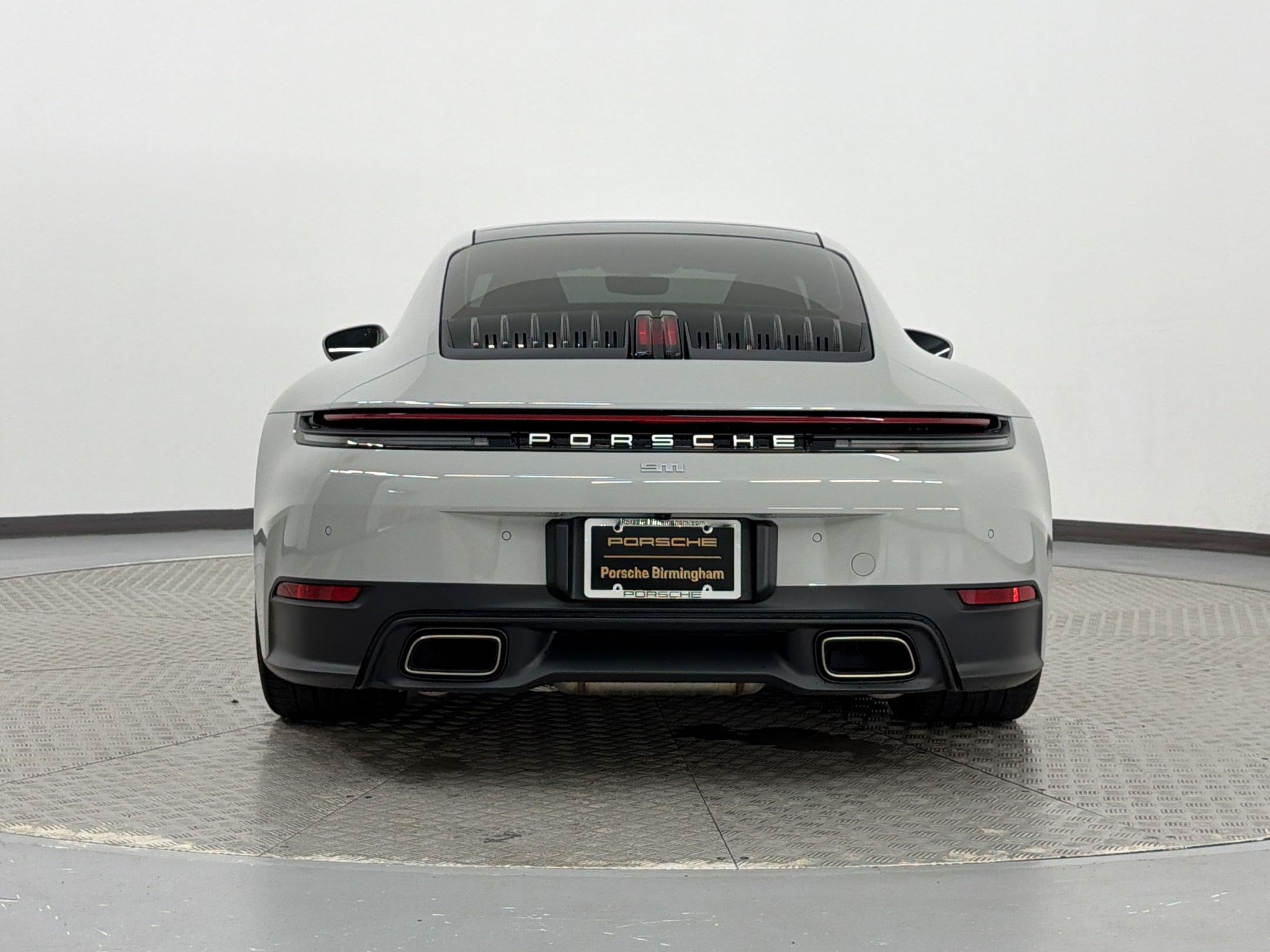 Certified 2025 Porsche 911 Carrera RWD image 10
